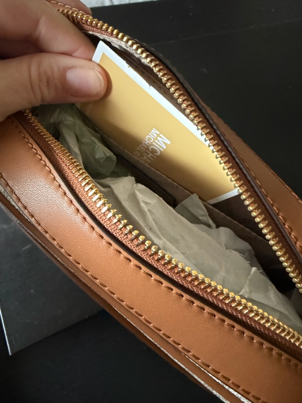 NWT Michael Kors Tan & White Signature Crossbody - Picture 7 of 7